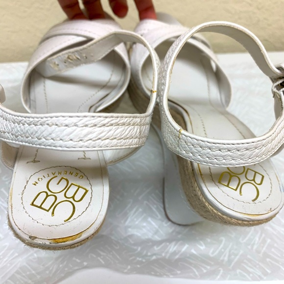 BCBG wedge size 6B - Picture 4 of 10